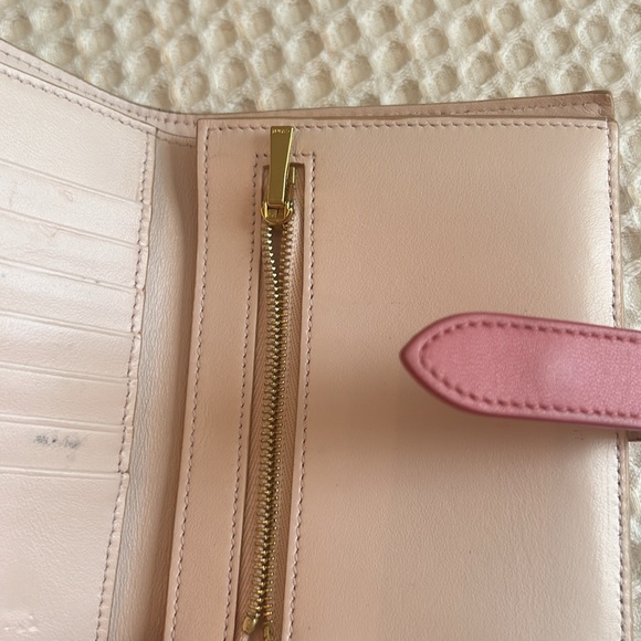 CELINE snap tri wallet Preloved - Picture 8 of 11